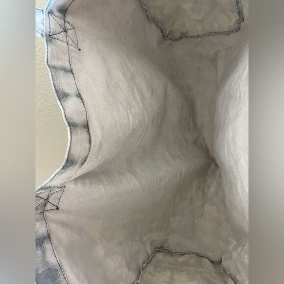 Sold - Picture 3 of 6